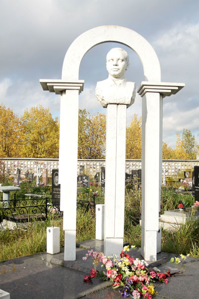 Киновиевское кладбище ПОХОРОНКА